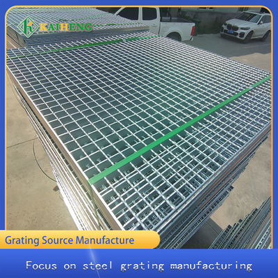 Cold Galvanised Metal Grid For Shelves Silver Color
