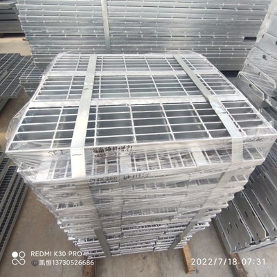 Carbon Steel  Hot Dip Galvanized Customized  White Silver Steel Metal Grating