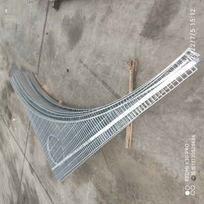 Hot Dip Galvanized Carbon Steel Metal Grating Customized Special Shaped