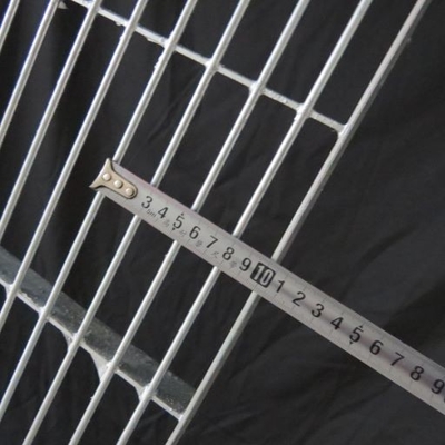 Q235 T4 Steel Grate Stair Treads Hot Dip Galvanizing