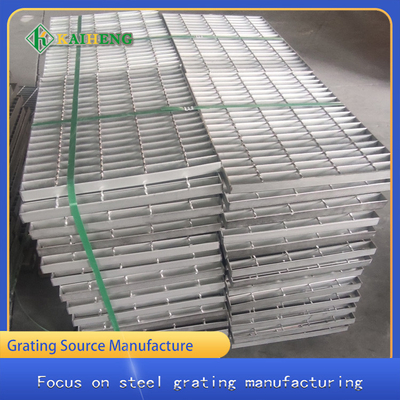 Safety Welded Mesh Fencing Roof Fall Protection Railing For Balcony Step Stair