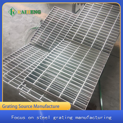 Safety Welded Mesh Fencing Roof Fall Protection Railing For Balcony Step Stair