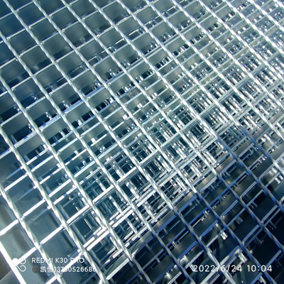 Hot Galvanized Steel Grating Pressure Welded Steel Grating Water Grate Well Cover Grating