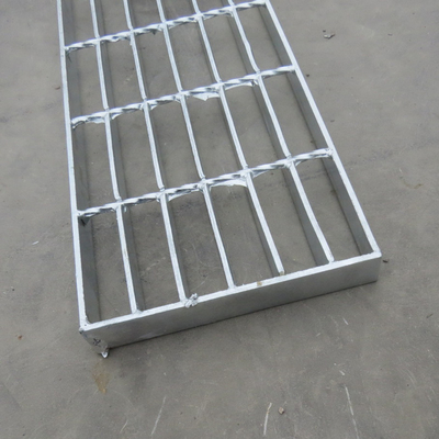 Corrosion Resistant HDP Steel Grate Stair Treads Bar Grating Treads