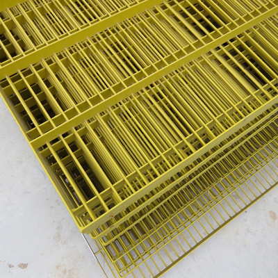 Alkali Resistant Plastic Steel Grating Panels For Fencing Or Cage Floor yellow or green