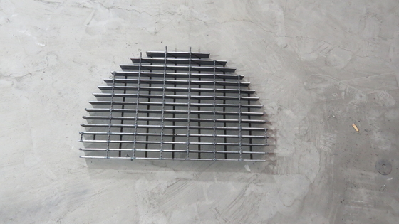 ANSI NAAMM Safety Galvanised Steel Walkway Grating Fan Shaped
