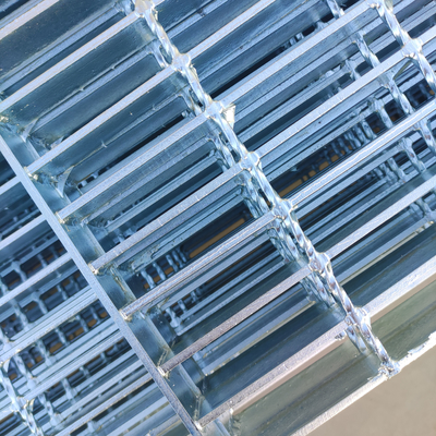 OEM Hot Dip Galvanized Steel Metal Grating For Stage Walkway