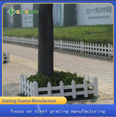 Small PVC Lawn Welded Mesh Fencing Lawn Border Fence Guardrail