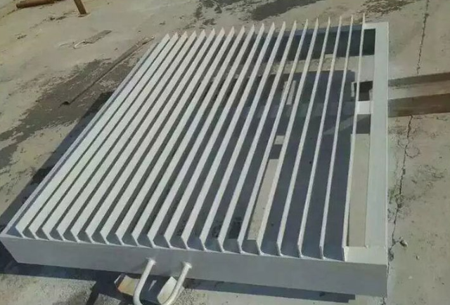 Customized Corrosion Resistant Steel Trash Rack For Culverts